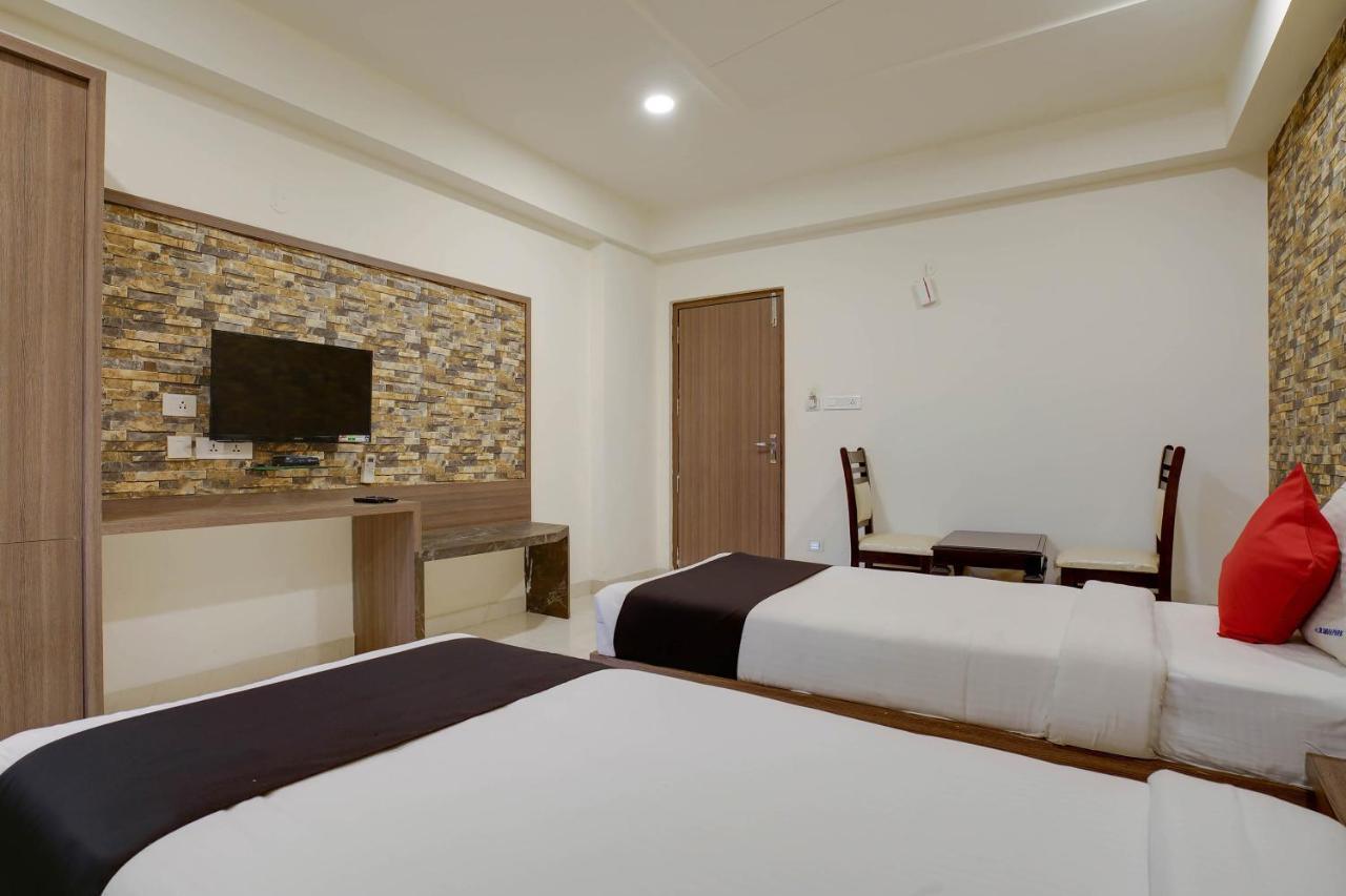 Townhouse Oak Sri Simran Park Hotel Near Secunderabad Railway Station ハイデラバード エクステリア 写真