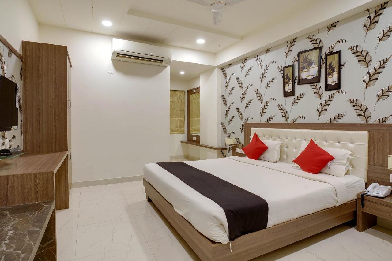 Townhouse Oak Sri Simran Park Hotel Near Secunderabad Railway Station ハイデラバード エクステリア 写真