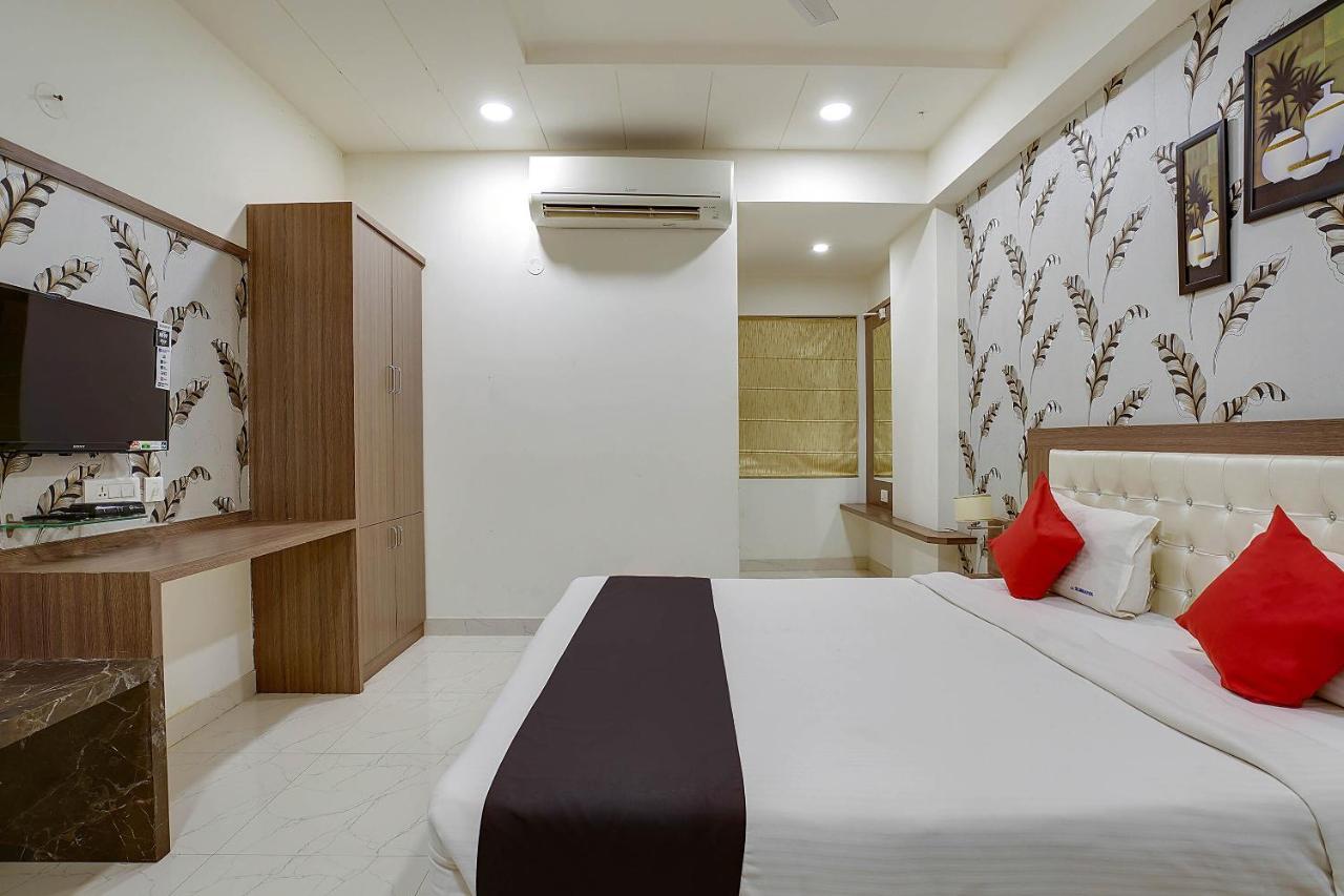 Townhouse Oak Sri Simran Park Hotel Near Secunderabad Railway Station ハイデラバード エクステリア 写真